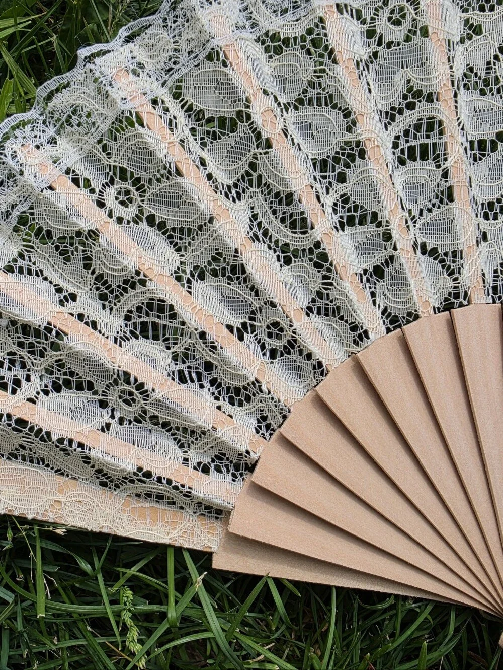 Ivory Beige Lace Fans for Wedding Ceremony